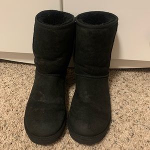 Black Short Uggs